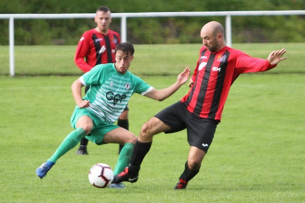 REPORT PRESTWICH 04 WHITWORTH VALLEY Prestwich Cricket, Tennis