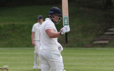 Lewis leads the way to Woodbank win